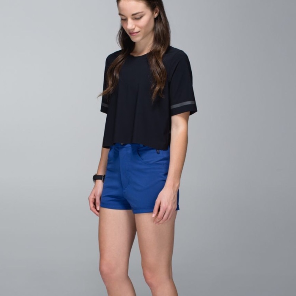 Lululemon Get it On Short in Cove